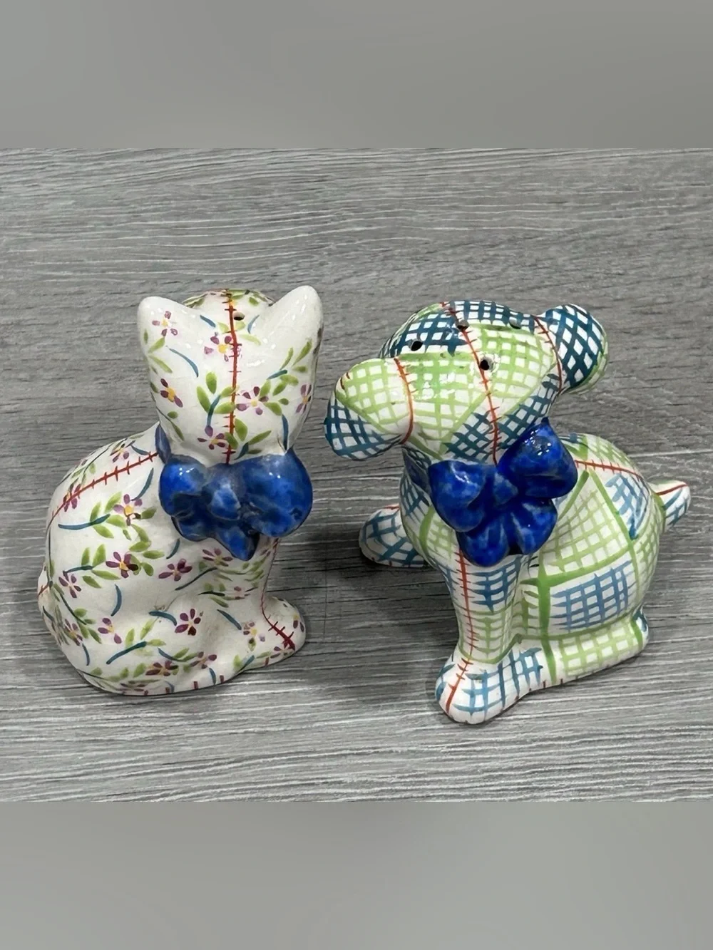 Vintage Mid Century Ceramic Dog & Cat Salt Pepper Shaker Set Japan Plaid Floral
